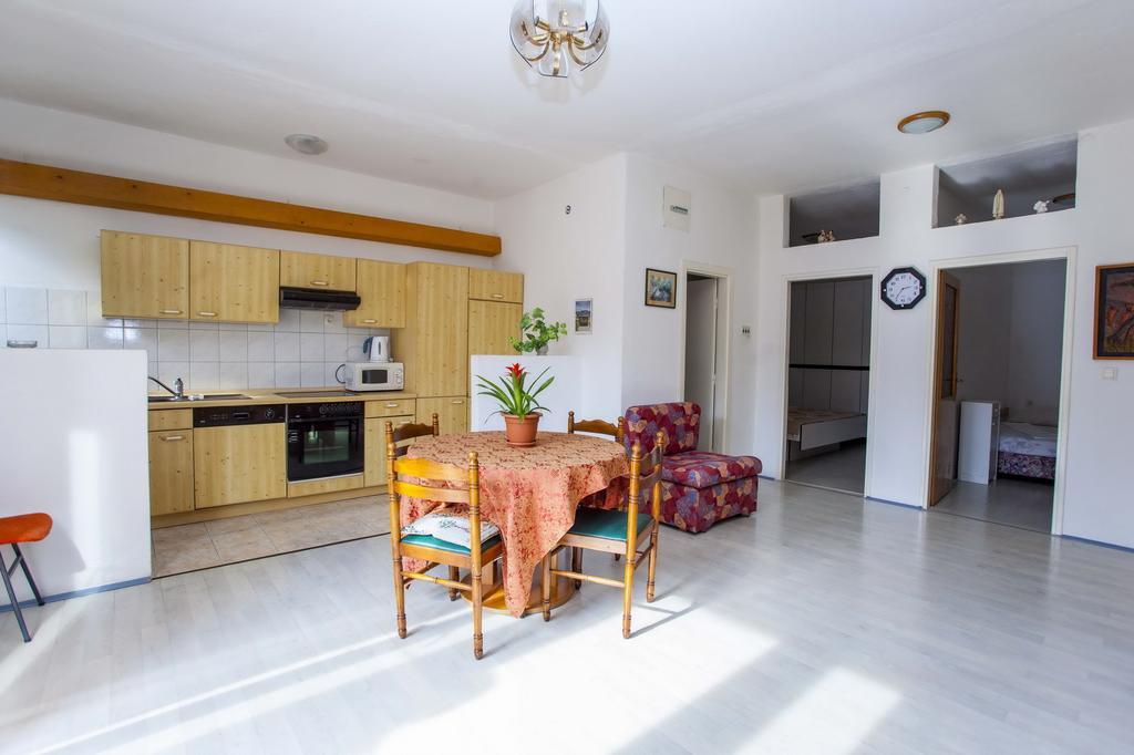 Apartments Dino Makarska Luaran gambar